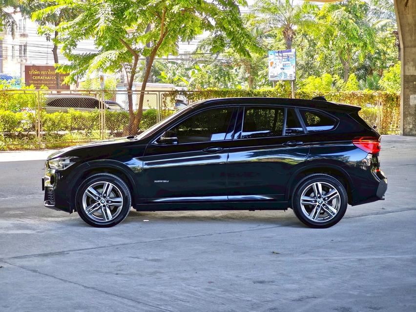 ขายรถ BMW X1 2.0 sDrive 1.8d M Sport ปี 2017 สีดำ เกียร์ออโต้ 7