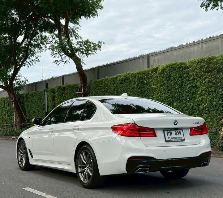 BMW 520 d M-Sport ปี 20 สีขาว ดีเซล ไมล์น้อยสุดในตลาด 40000 โลแท้ๆ หาไม่ได้แล้ว มือเดียว สภาพเหมือนป้ายแดง
