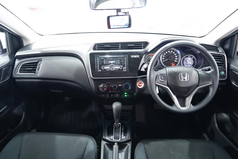 HONDA CITY 1.5 V I-VTEC AT ปี 2018 สีขาว 12