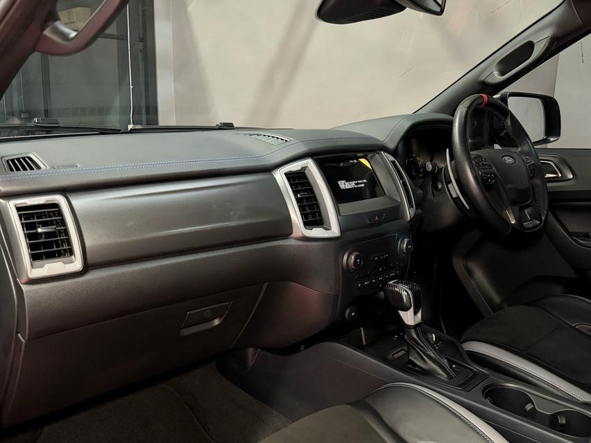 2020 FORD RANGER RAPTOR รถมือเดียวออกป้ายแดง รถวิ่งน้อย เข้าศูนย์ตรงตามระยะ รถไม่เคยมีอุบัติเหตุครับ 12
