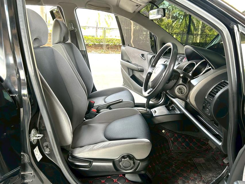 2006 Honda JAZZ 1.5 i-DSi รถสวยจัด สภาพเยี่ยม รูปที่ 7