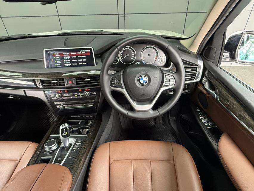 2018 BMW X5, sDrive25d โฉม F15 ปี13-19สีขาว เครื่องดีเซล รถบ้านแท้ ประวัติดี รูปที่ 12
