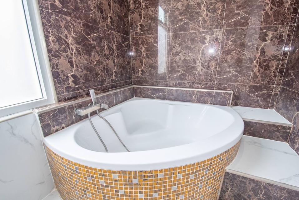 For rent pool villa Piam Mongkhon village 10