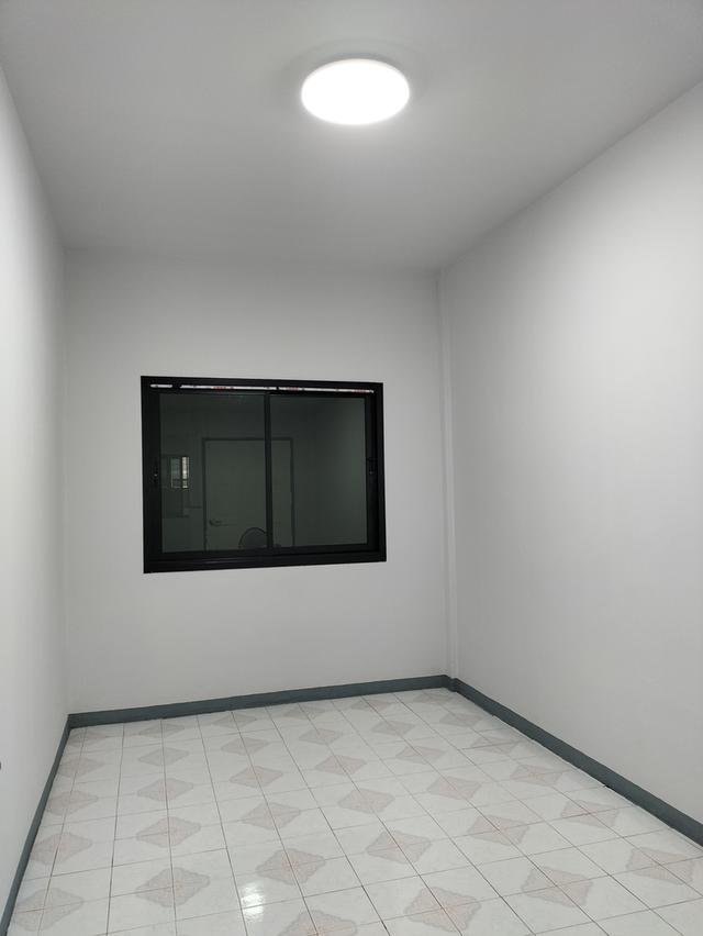 บ้านทาวน์เฮ้าส์2ห้องนอน1ห้องน้ำ 9