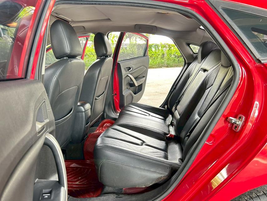 MG5 1.5X Sunroof Year 2016 16