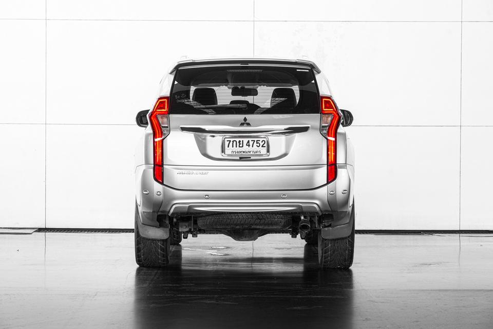 ปี 2018  MITSUBISHI PAJERO SPORT 2.4 GT 2WD A/T สี เทา รูปที่ 5