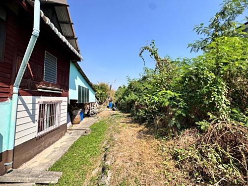 ขายที่ดินซอยลาดกระบัง3 ขนาด 371 ตร.วา (ถนนประชาทร) วิวลำธาร (N.1380) 8