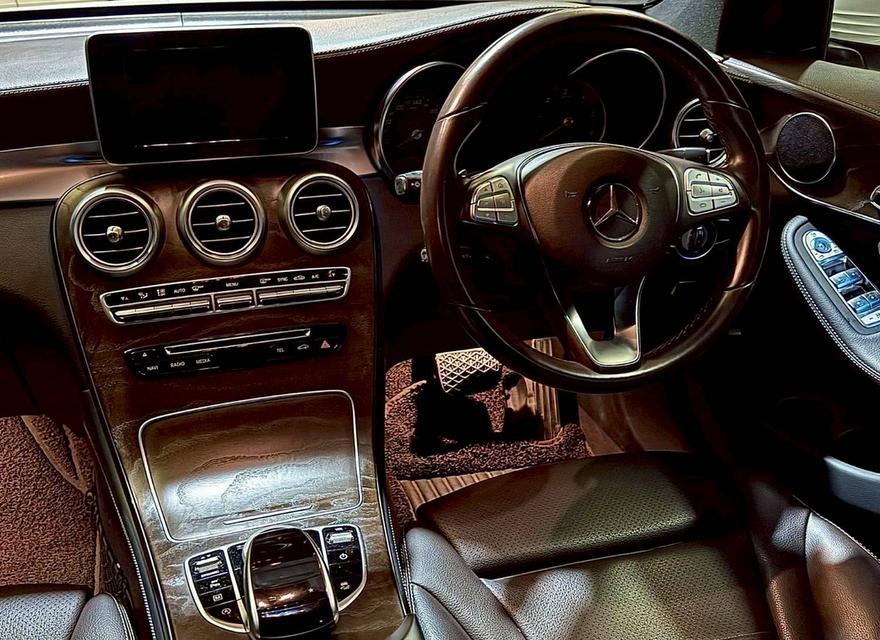 Mercedes Benz Glc250d 4 Matic(W253) ปี 2017 8