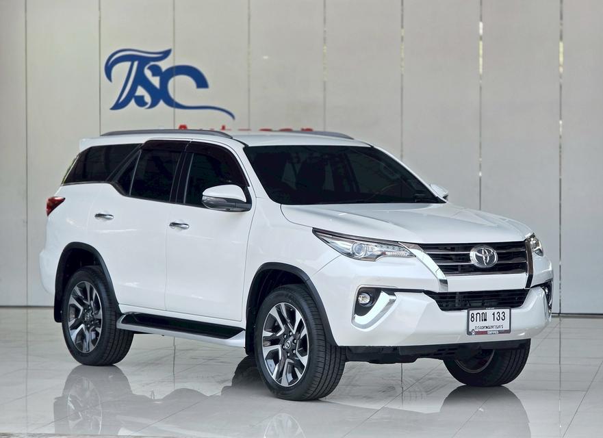 Toyota. Fortuner2.4v. มือเดียส