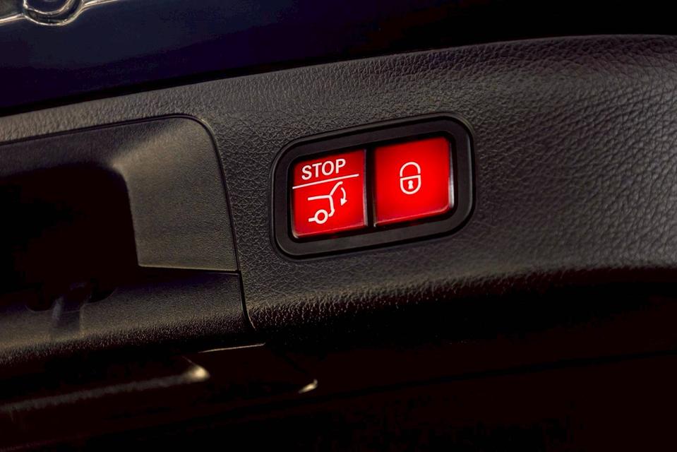 รหัสรถ PR4217 Mercedes-Benz GLA 200 AMG Dynamic W247 (2023) รูปที่ 18