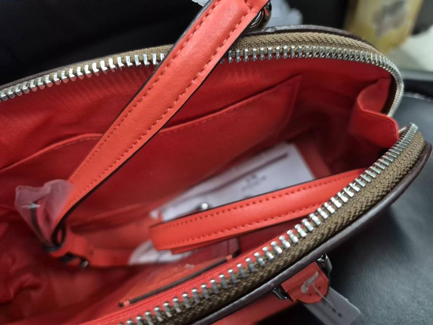 กระเป๋าสะพายยี่ห้อcoach รูปที่ 3