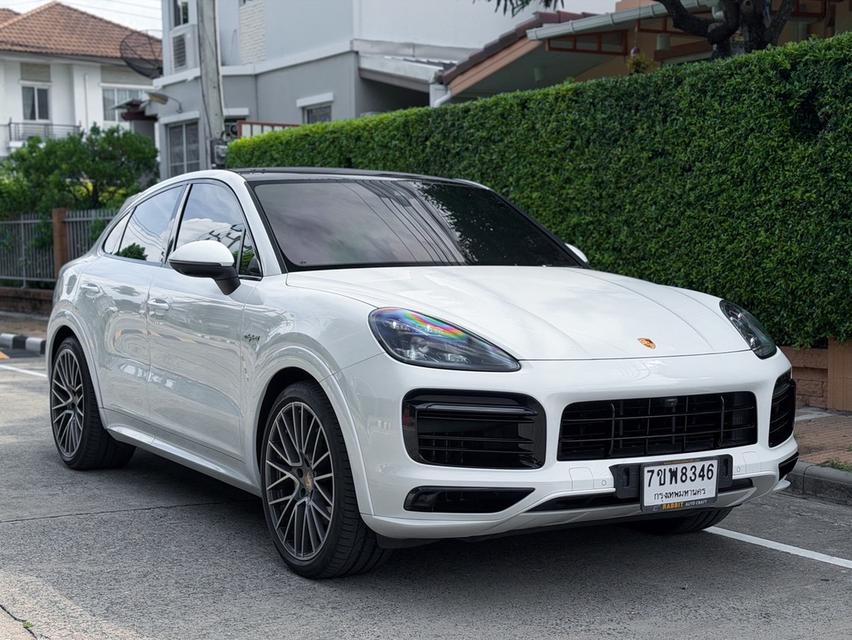 Porsche Cayenne E-Hybrid Coupe
