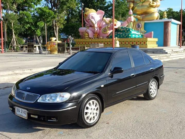 รถบ้านราคาเบาๆ  Nissan Sunny