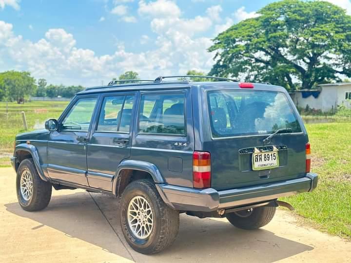 Jeep Cherokee XJ สวยๆ 5