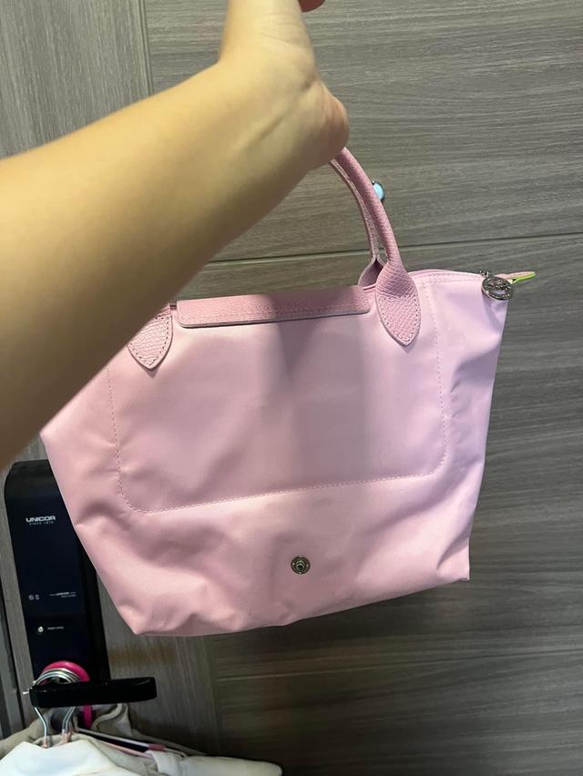 กระเป๋า Longchamp สีชมพูพลาสเทล รุ่นหูสั้น มือ 2 3