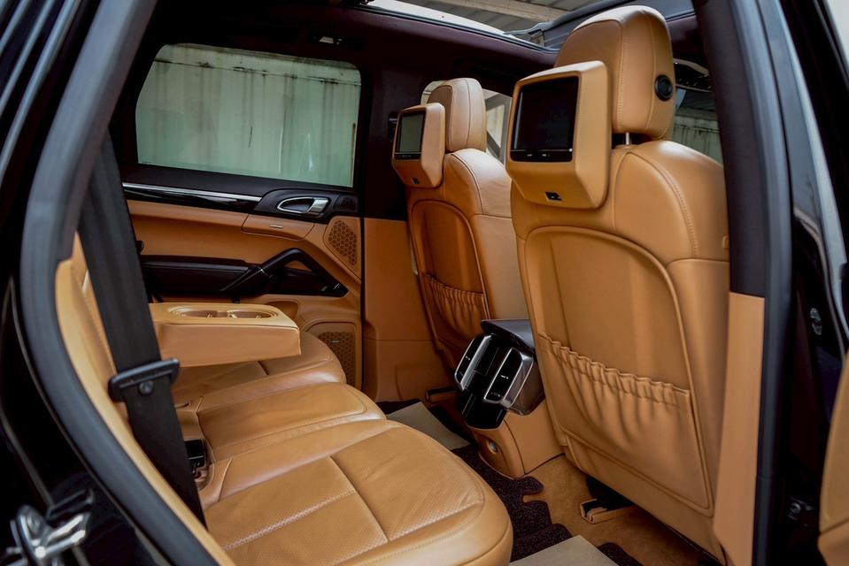 PORSCHE CAYENNE 3.0 S Hybrid 4WD AT 2013ไมล์ 130,xxx km. !! ราคา 1,099,000 บาท รูปที่ 15