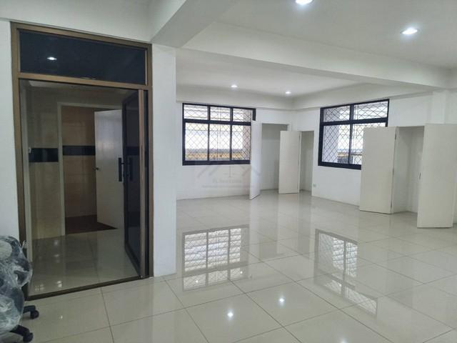 ให้เช่าโกดังพร้อมสำนักงานรวม 10,500 ตร.ม. บนเนื้อที่ 6 ไร่ครึ่ง ถนนสุขุมวิท ปู่เจ้าสมิงพราย พื้นที่สีม่วง ขอใบ รง.4 ได้ 8