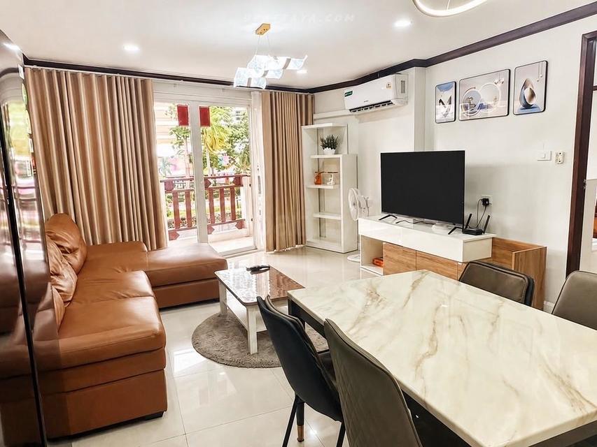 For Rent — 2-Bedroom Condo at Royal Hill Resort, Thappraya RoadSpacious condo for rent at Royal Hill Resort, Building B, located on Thappraya Road. 13