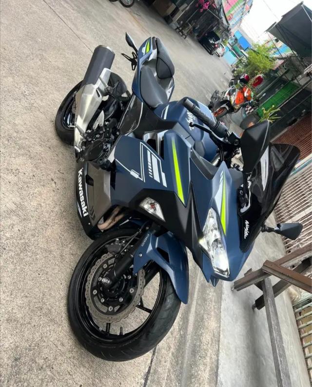  Kawasaki Ninja 400 4