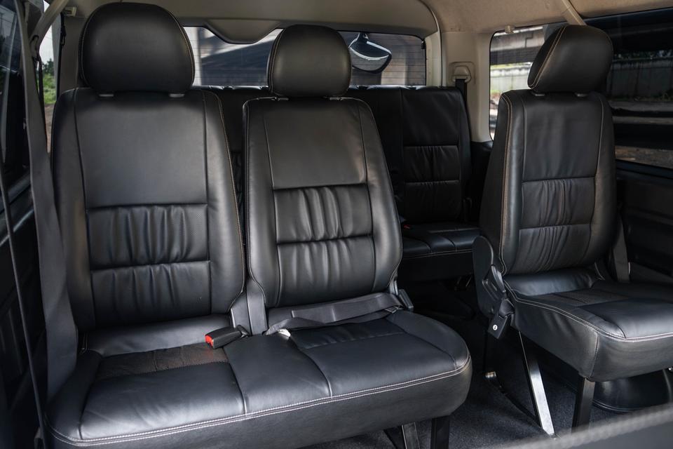 Toyota Camry 2.5 HEV Premium Luxury ปี 2025