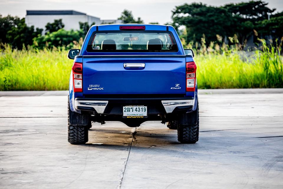 ISUZU D-MAX Hi-lander Cab 1.9 Ddi L ปี 2019 สีน้ำเงิน  6