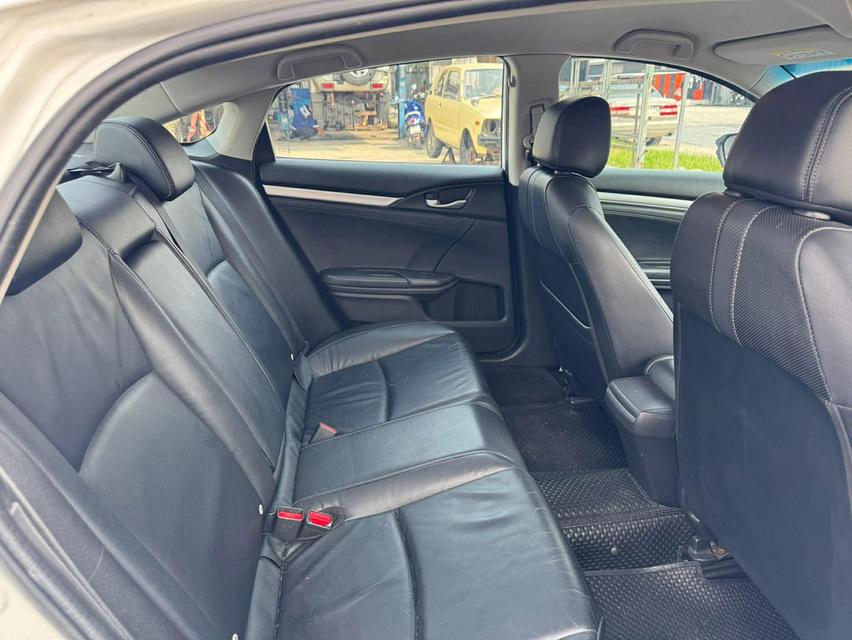 Honda CIVIC FC 1.5 turbo RS ปี2018 ไมล์แค่80,000 13