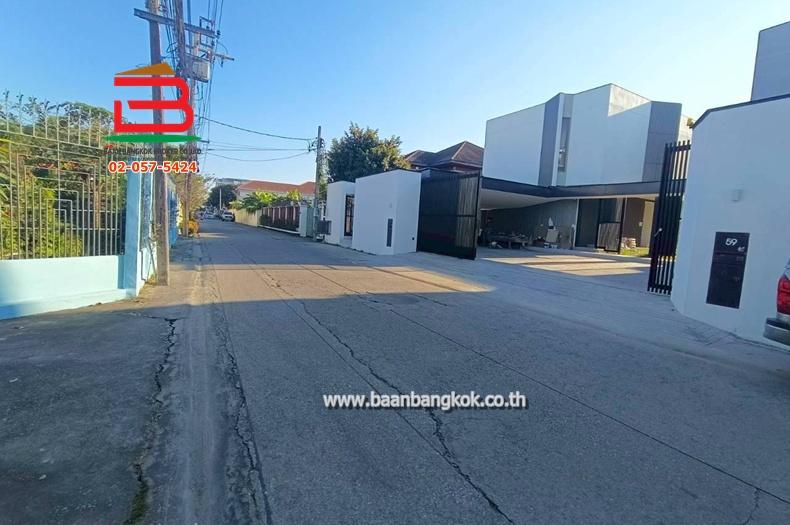 ที่ดินเปล่า ซอยรัชดาภิเษก 66 เนื้อที่ 104 ตรว. ถนนรัชดาภิเษก แขวงวงศ์สว่าง เขตบางซื่อ 7