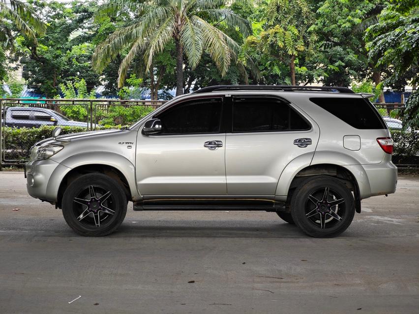 ขายรถ Toyota Fortuner 2.7V ปี 2011 สีเทา เกียร์ออโต้ 7