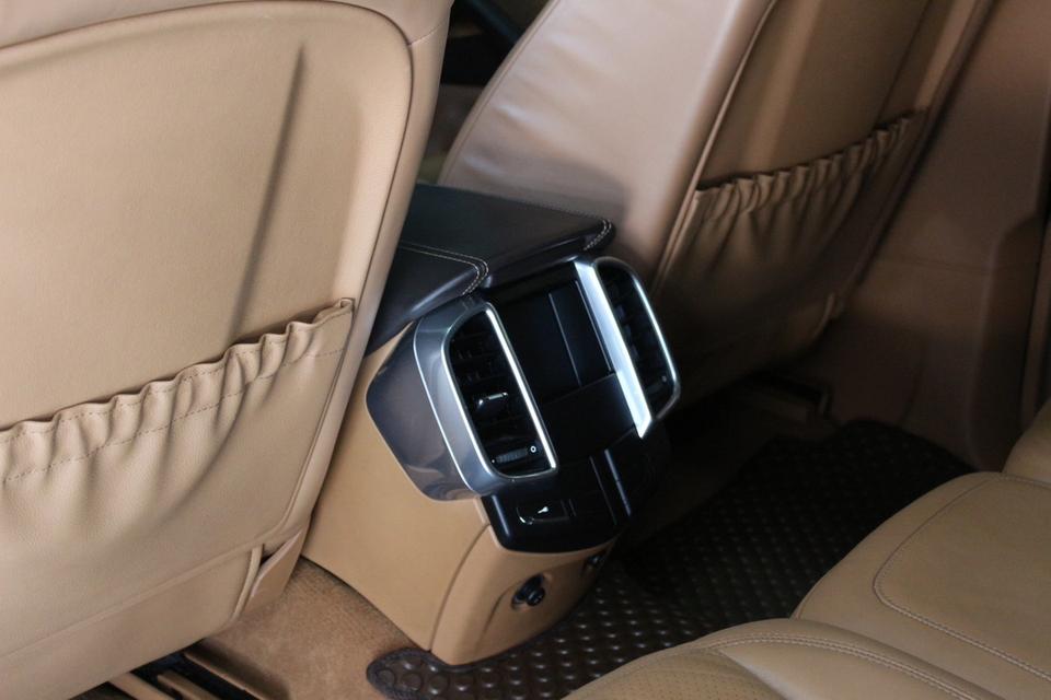 รหัสรถ JRS7335 Porsche Cayenne S Hybrid ปี 2012 รูปที่ 17