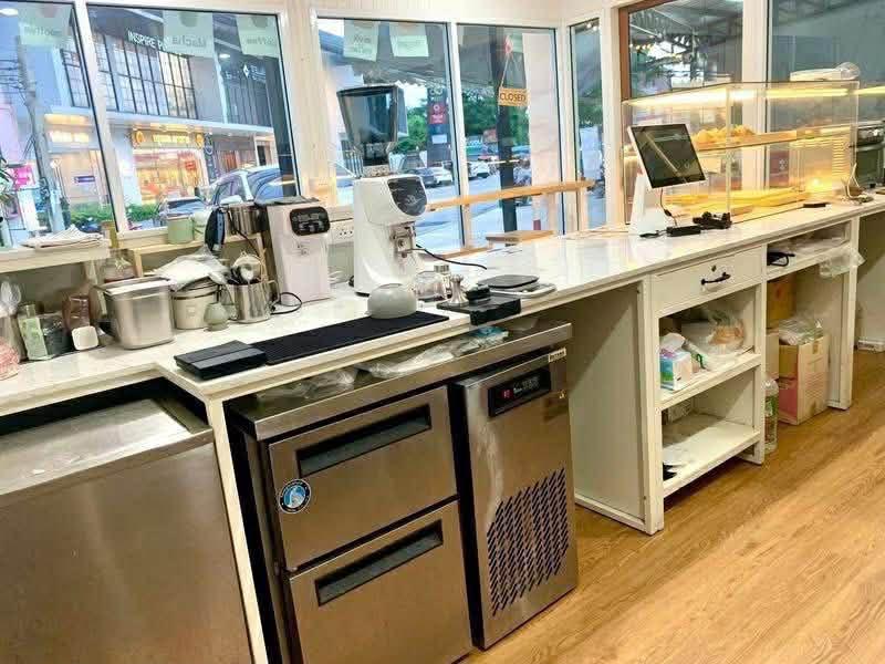 ร้าน เบเกอรรี่ nocdown ติดแอร์ 4.6*4.6 เมตร. 3