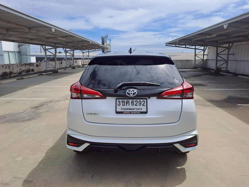 TOYOTA YARIS, 1.2 SPORT PREMIUM (สีขาว) ปี2022 ✅ รถมือเดียวออกห้างป้ายแดง รถบ้านแท้ๆ 4