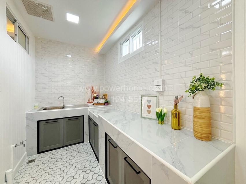 หมู่บ้านฟ้ารังสิต คลอง 4 ถ.รังสิต-นครนายก ต.บึงยี่โถ อ.ธัญบุรี จ.ปทุมธานี 12