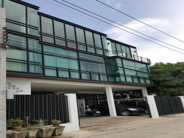 PB5935ขายอาคารสำนักงาน 3 ชั้น โกดัง โรงงานขนาดเล็ก SME สภาพสวยใหม่ ซอยลาดพร้าว 101 ใกล้วัดบึงทองหลาง 4