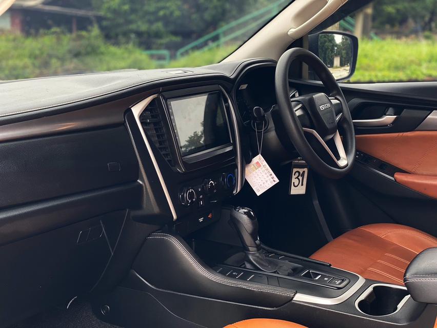 Isuzu MU-X 1.9Active ปี21 12