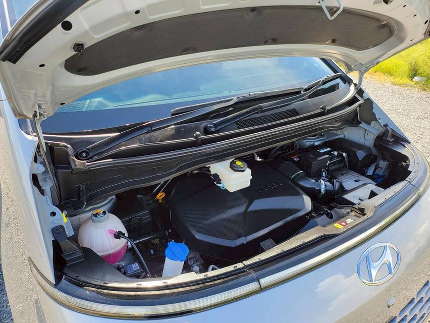 รหัสรถ NC838 📍 HYUNDAI ✳️ STARIA 2.2 SEL 10