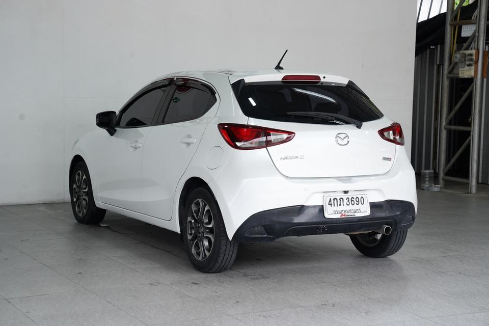 MAZDA2 1.5 L Diesel High AT 5 ประตู 2015 สีขาว 19