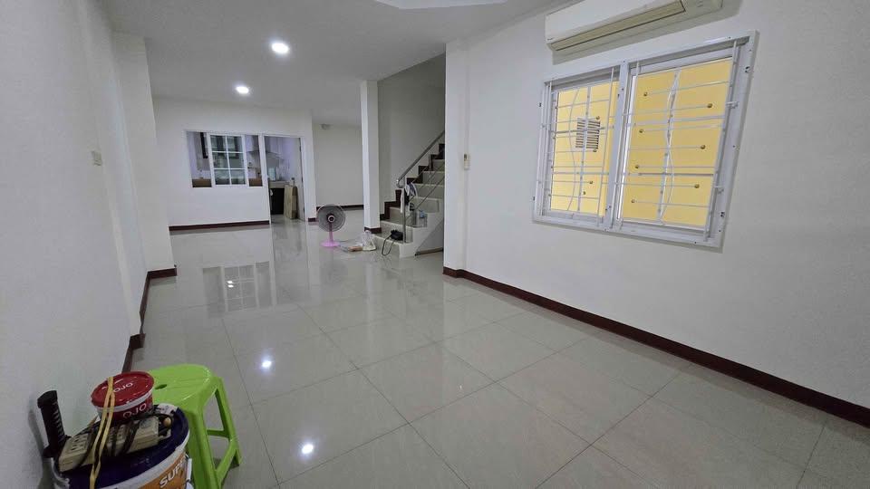 ขายบ้านทาวน์เฮ้าส์ หมู่บ้านเฟื่องฟ้าวิลล่า 16 ถนนเทพารักษ์ ซอย 98 2