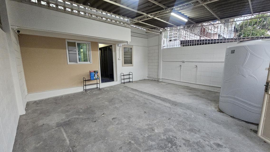 บ้าน 9 ห้องนอน ใกล้ The Mall บางกะปิ 20