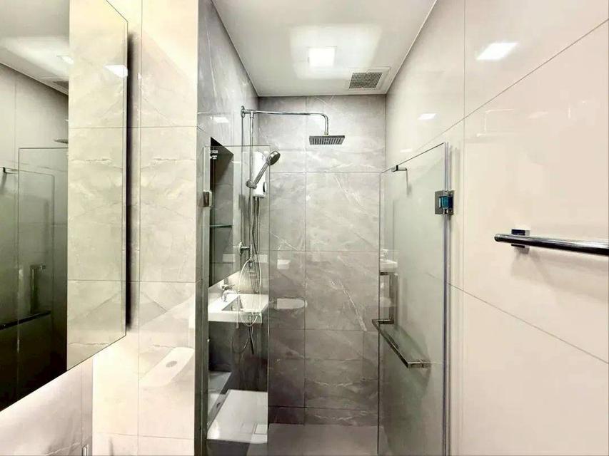  ให้เช่าคอนโด The Privacy Jatujak 📍 ใกล้ MRT พหลโยธิน และ BTS ห้าแยกลาดพร้าว พร้อมเข้าอยู่และทำสัญญา 1 ธันวาคม 2568 9