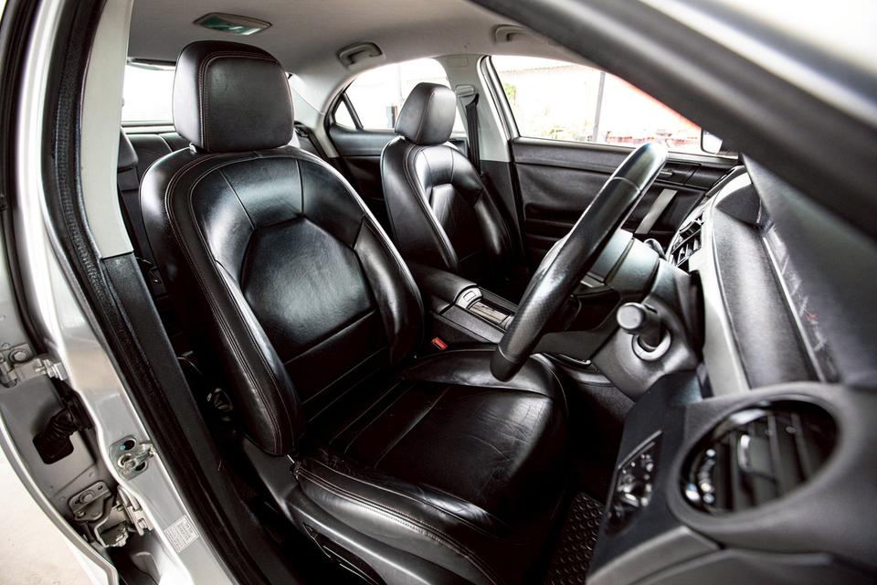 รหัสรถ GT2348 MG 6 1.8 ปี 2015 12