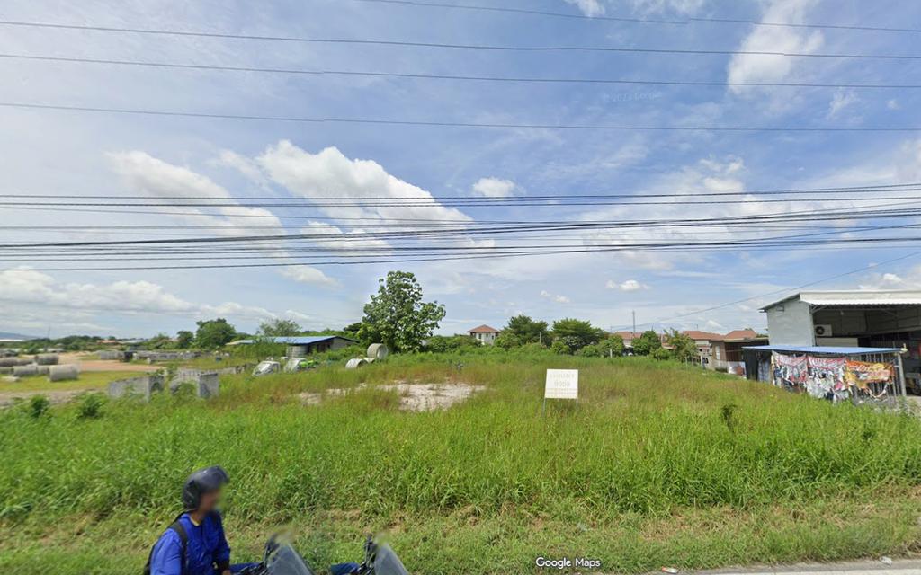 ให้เช่าที่เปล่า3ไร่พร้อมห้องพัก7ห้อง 1