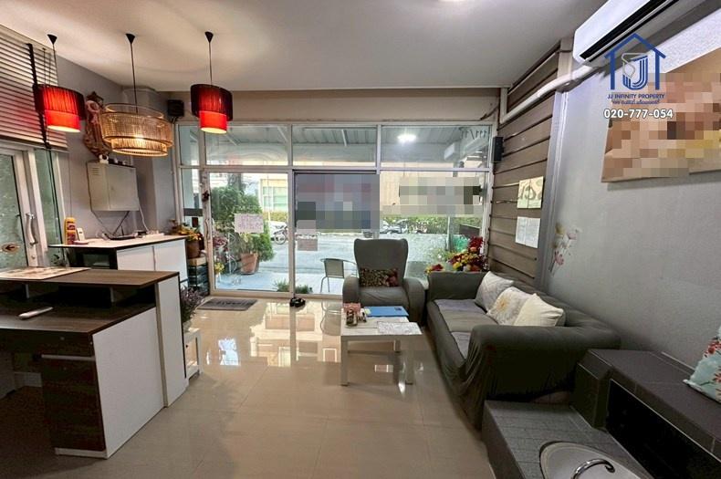 ขายและให้เช่า โฮมออฟฟิศ 4 ชั้น พรีเมี่ยมเพลส 5 หลังมุม ถนนรามอินทรา40 เลียบด่วนเอกมัย–รามอินทรา 4