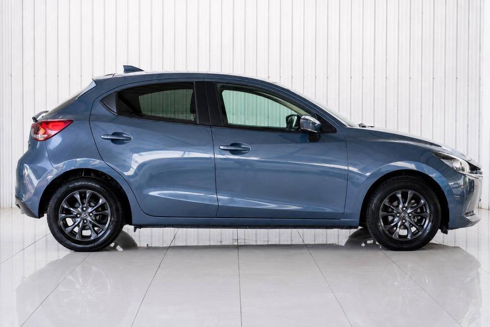 MAZDA MAZDA2 1.3 Sport S Leather ปี 2020 สีเทา โฉม ปี14-ปัจจุบัน 5Dr รถVat รูปที่ 4