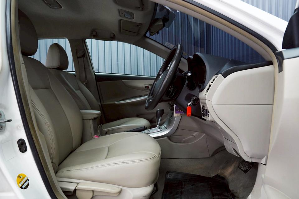 TOYOTA COROLLA ALTIS 1.6 E 15