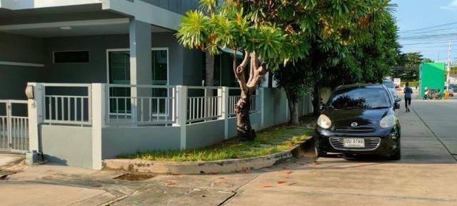 ขายทาวน์เฮ้าส์ 2ชั้น หลังหัวมุม โครงการ เดอะทรัสต์ ลำลูกกา คลอง 5 ทำเลใกล้วงแหวน เดินทางสะดวก 6