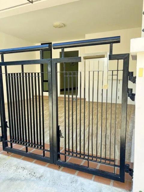 ให้เช่าทาวน์โฮม 3.5ชั้น 21ตร.ว.MRT ศรีลาซาล 1.3กม 3นอน เซ็นทรัล บางนา 600 ม. . 270 ตร.ม. มอนเตสซอรี่ อะแคเดอมี่ 200 ม. 4 5