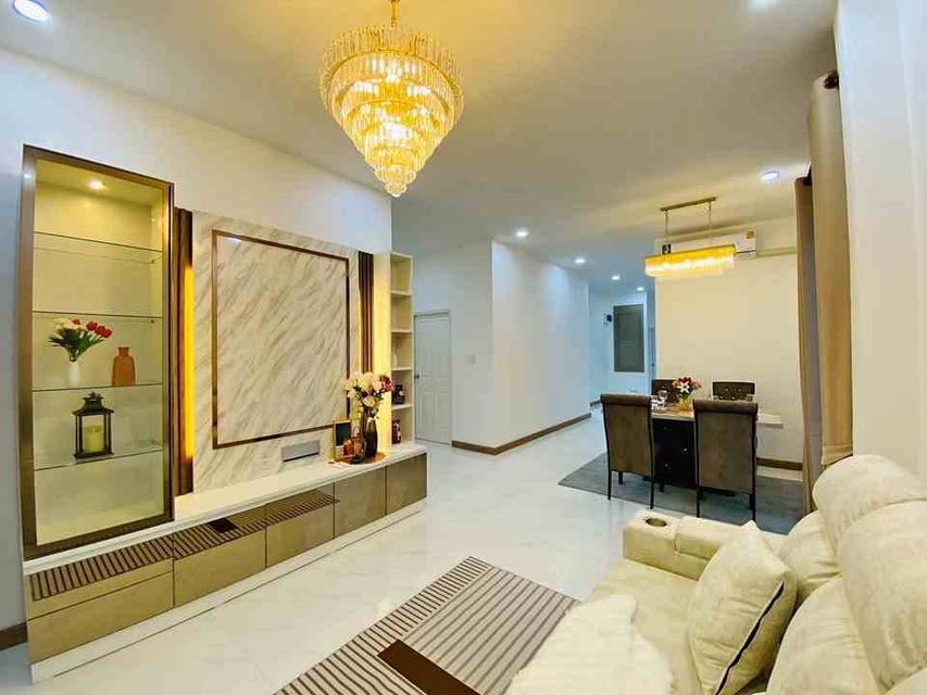 2Forrent ให้เช่าบ้านเดี่ยว 2ชั้น ซอยหมู่บ้านทุ่งเศรษฐี เลียบมอเตอร์เวย์ รหัสประกาศ B983