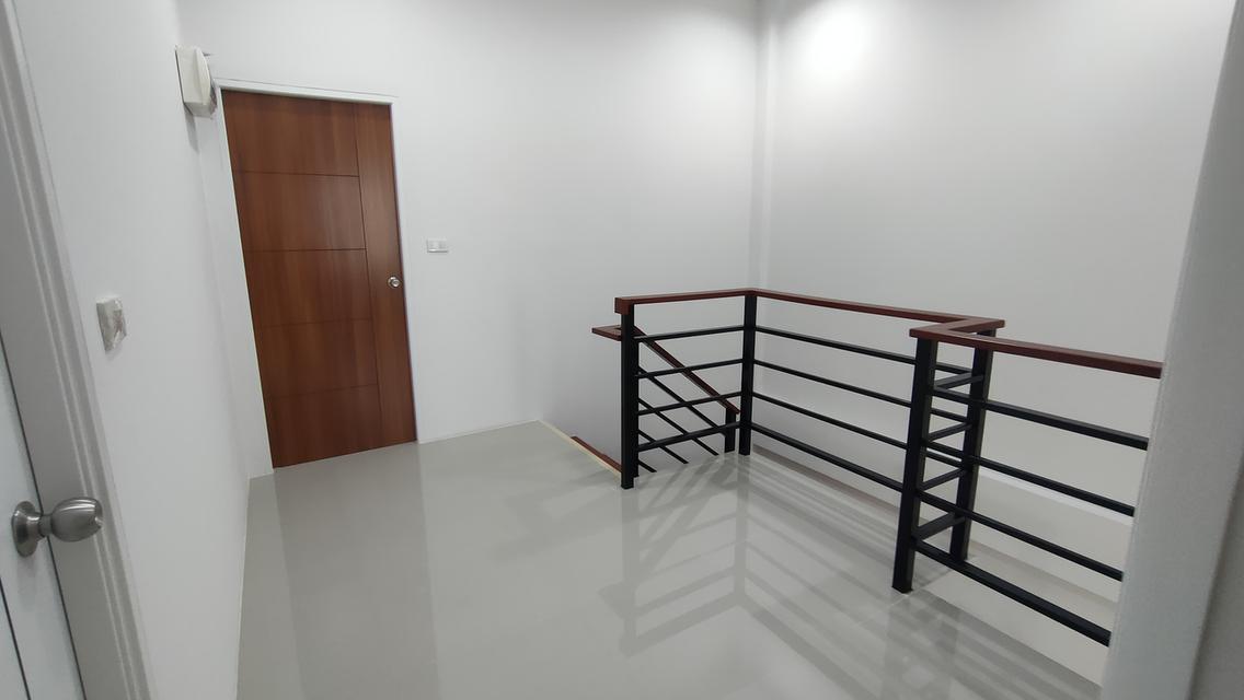 บ้านสร้างใหม่ 2 ชั้น ศรีราชา-เครือสหพัฒน์  9