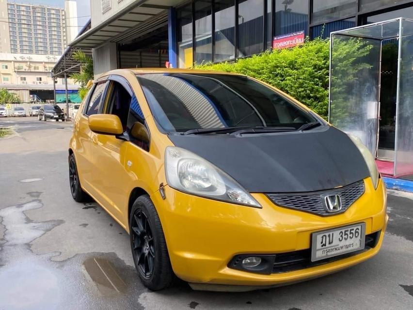 Honda Jazz สีเหลือง ปี 2010 2