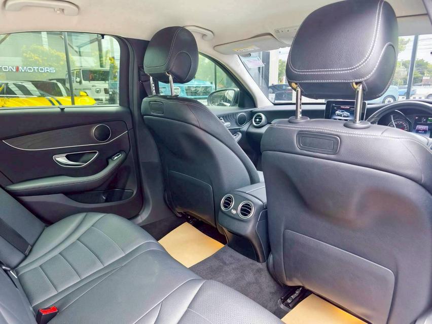 รหัสรถ KPV3682 📌2018 BENZ C350e AVANTGARDE  7